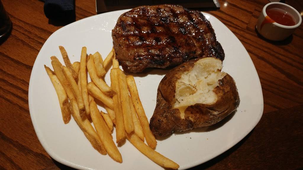 Outback Steakhouse | restaurant | 2207 Forest Dr, Annapolis, MD 21401, USA | 4102667229 OR +1 410-266-7229