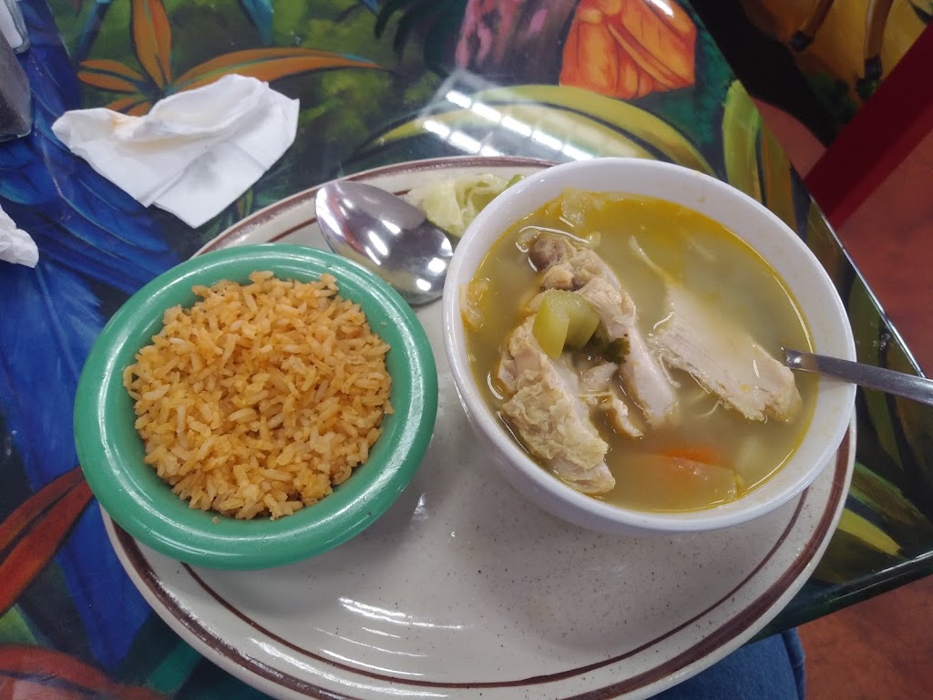 Big Boy Restaurant dba La Familia Restaurant | restaurant | Fox Plaza, 5543 Alameda Ave, El Paso, TX 79905, USA | 9157719010 OR +1 915-771-9010