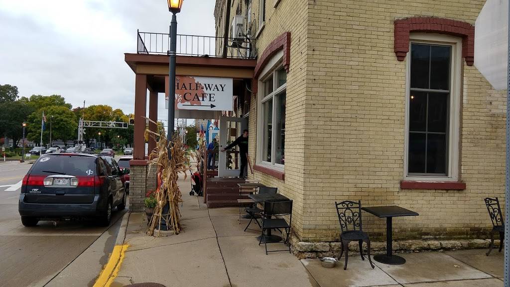 The Half-Way Cafe | restaurant | 1101 1st Center Ave, Brodhead, WI 53520, USA | 6088979499 OR +1 608-897-9499