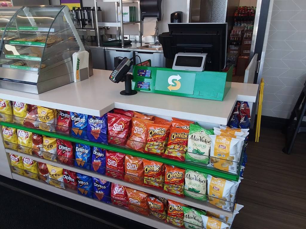 Subway Restaurants | restaurant | 6400 S Cicero Ave Space 4, Chicago, IL 60638, USA | 7734984050 OR +1 773-498-4050