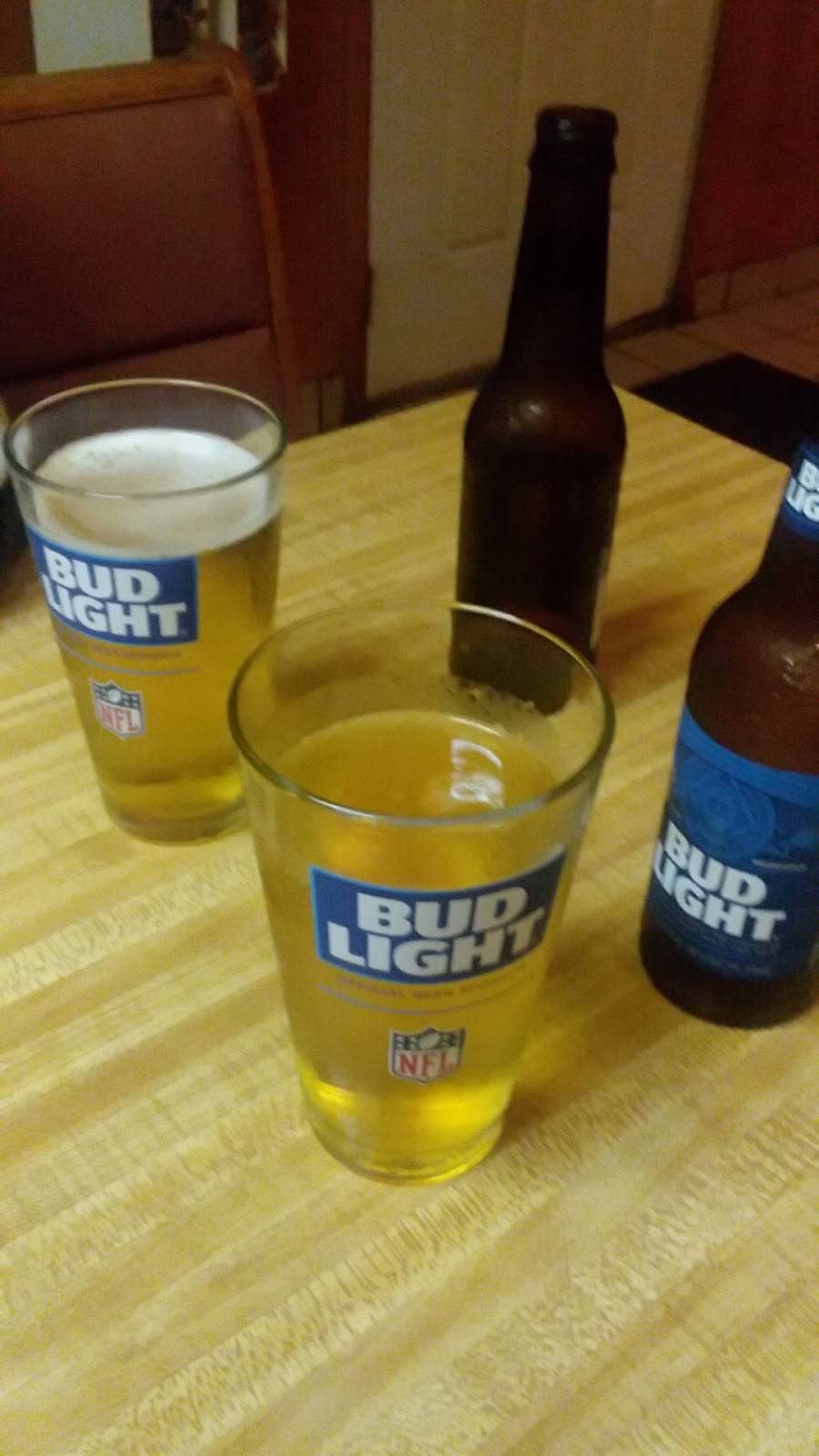 Boroonies Bar & Grill | restaurant | 801 W Main St, Greeneville, TN 37743, USA | 4235254632 OR +1 423-525-4632