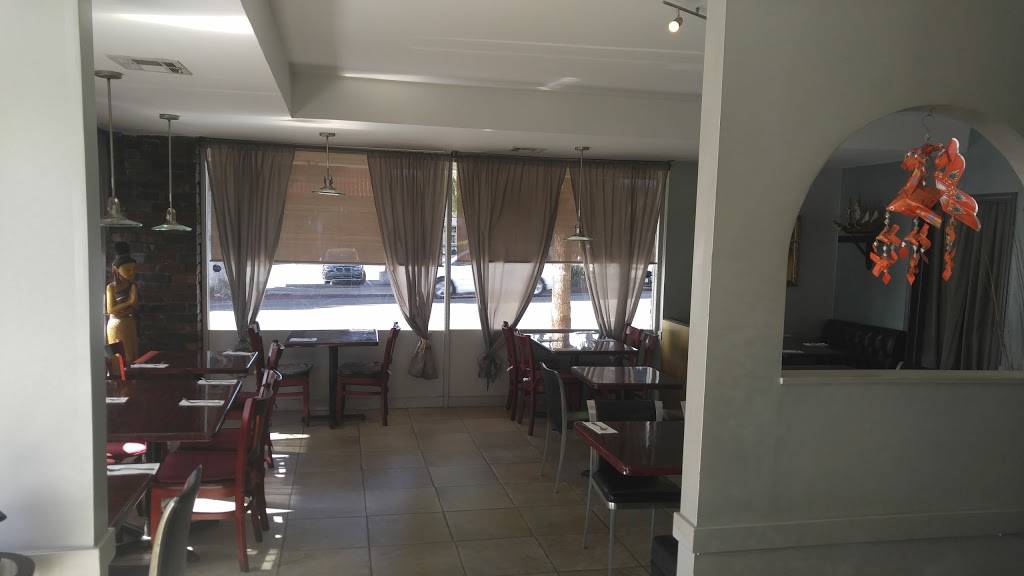 Tub Tim Siam | restaurant | 1806 1/2 Hillhurst Ave Hillhurst Ave, Los Angeles, CA 90027, USA | 3236630050 OR +1 323-663-0050