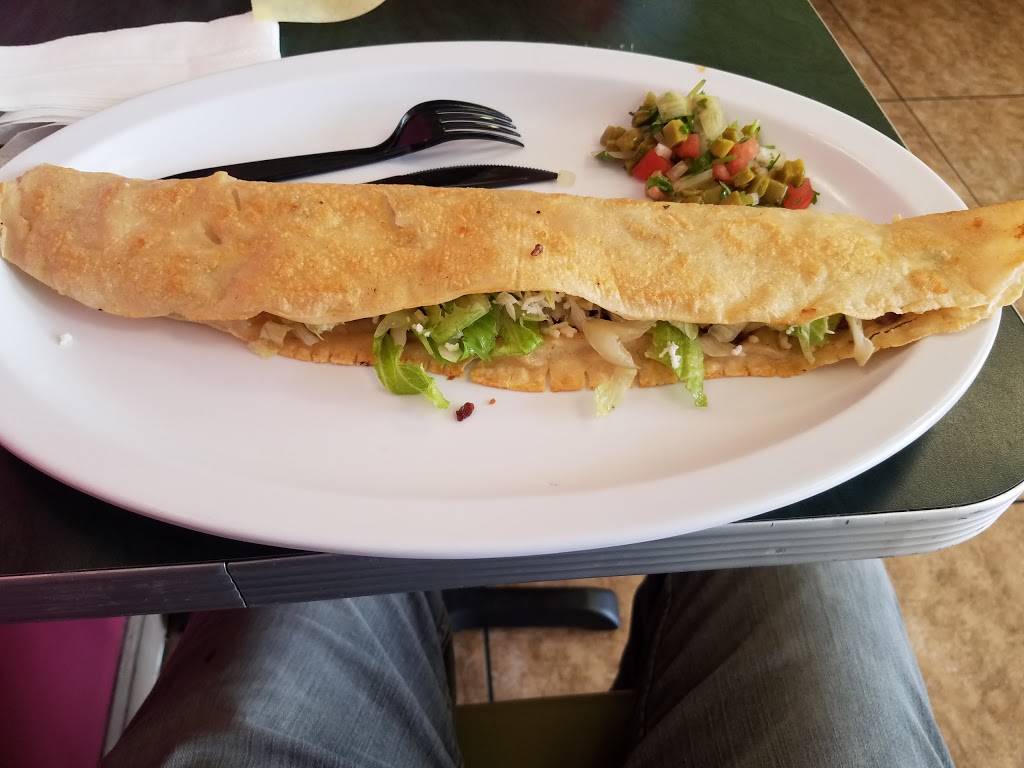 Tortas LA Corona | restaurant | 1712 N Placentia Ave, Fullerton, CA 92831, USA | 6574449222 OR +1 657-444-9222