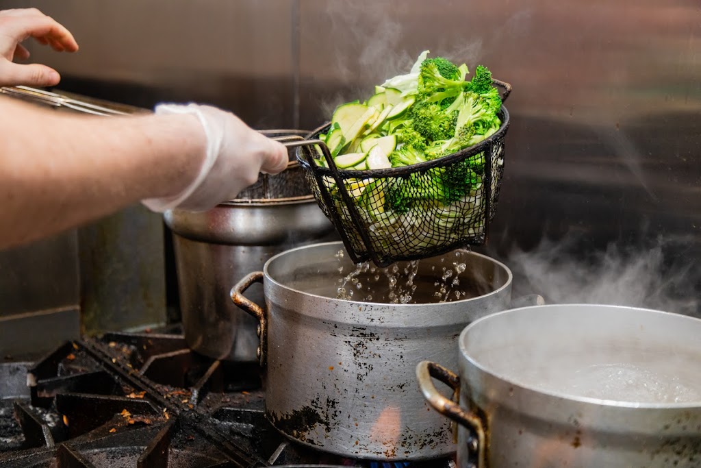 Teriyaki Madness | restaurant | 7074 W 105th St, Overland Park, KS 66212, USA | 9137016983 OR +1 913-701-6983