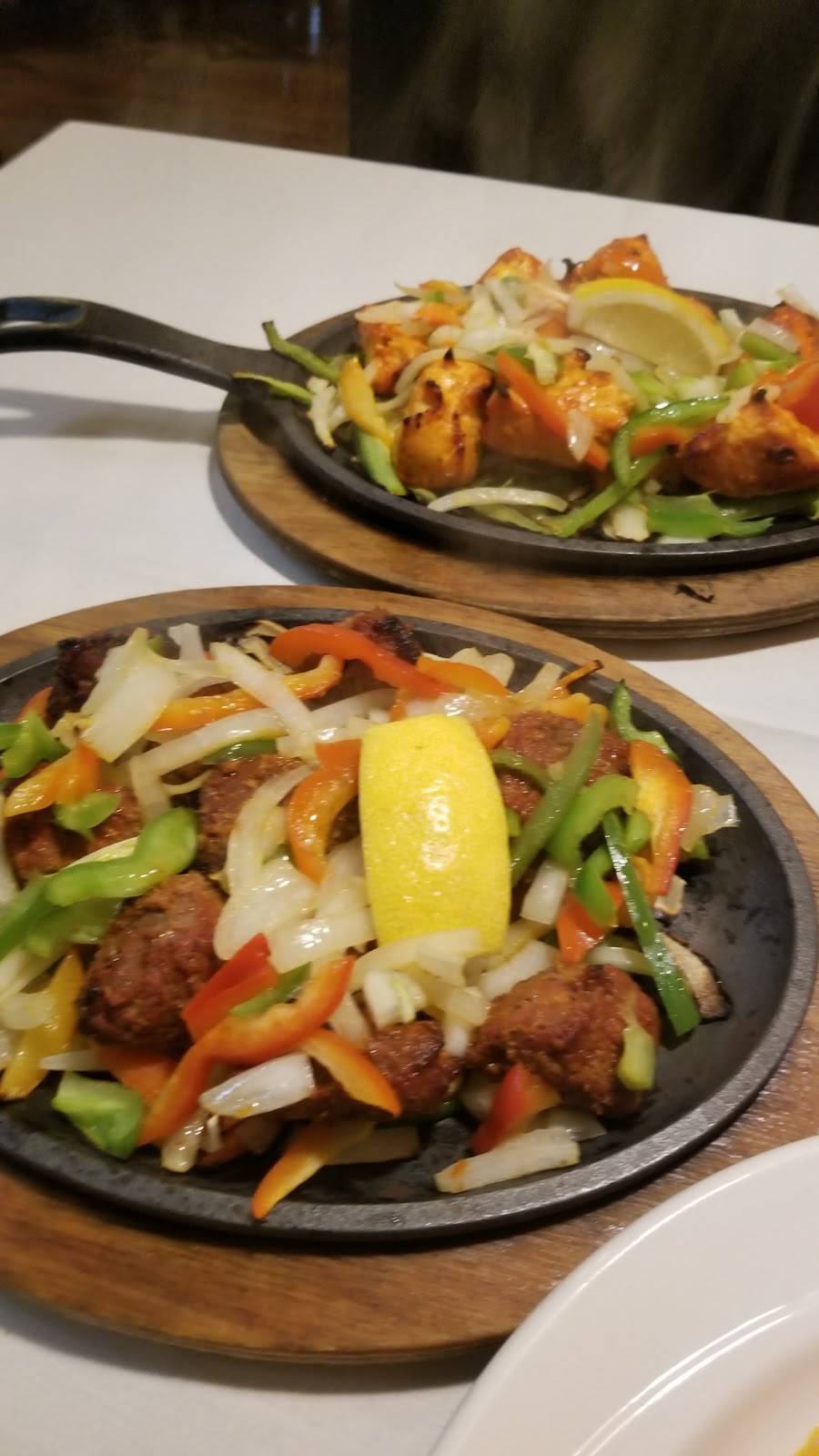 Himalayan Bistro | restaurant | 2720 Council Tree Ave #184, Fort Collins, CO 80525, USA | 9709995691 OR +1 970-999-5691