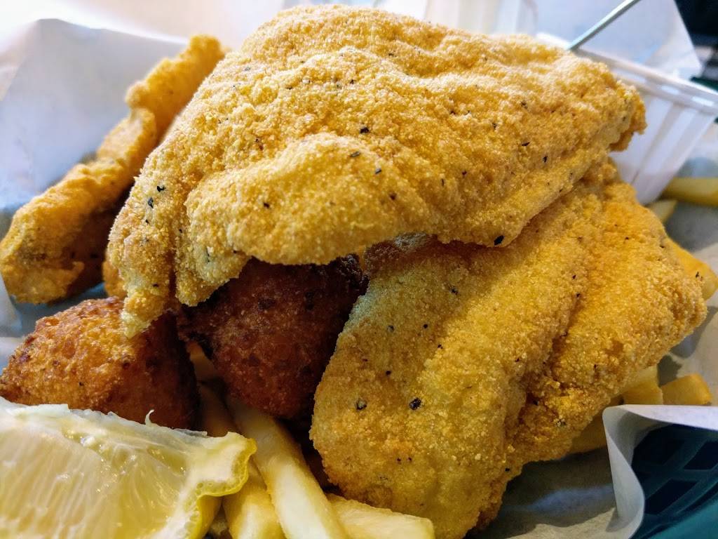 Flying Fish | restaurant | 649 Powell Lane, Plano, TX 75075, USA | 4696161234 OR +1 469-616-1234