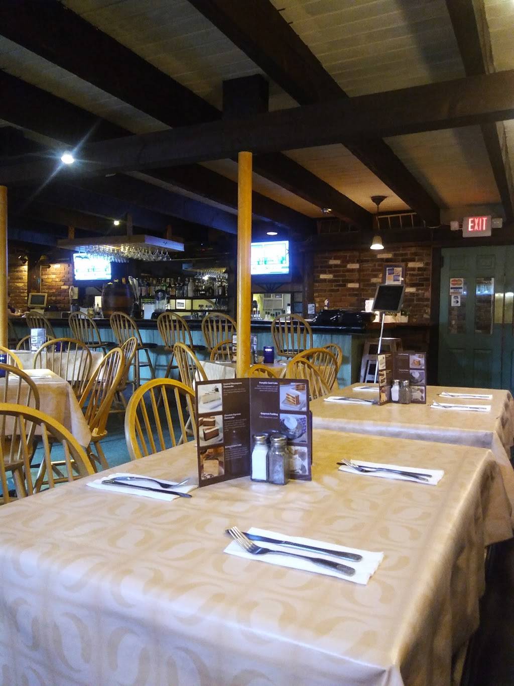 Me & Eds | restaurant | 30 Brock Ave, New Bedford, MA 02744, USA | 5089939922 OR +1 508-993-9922