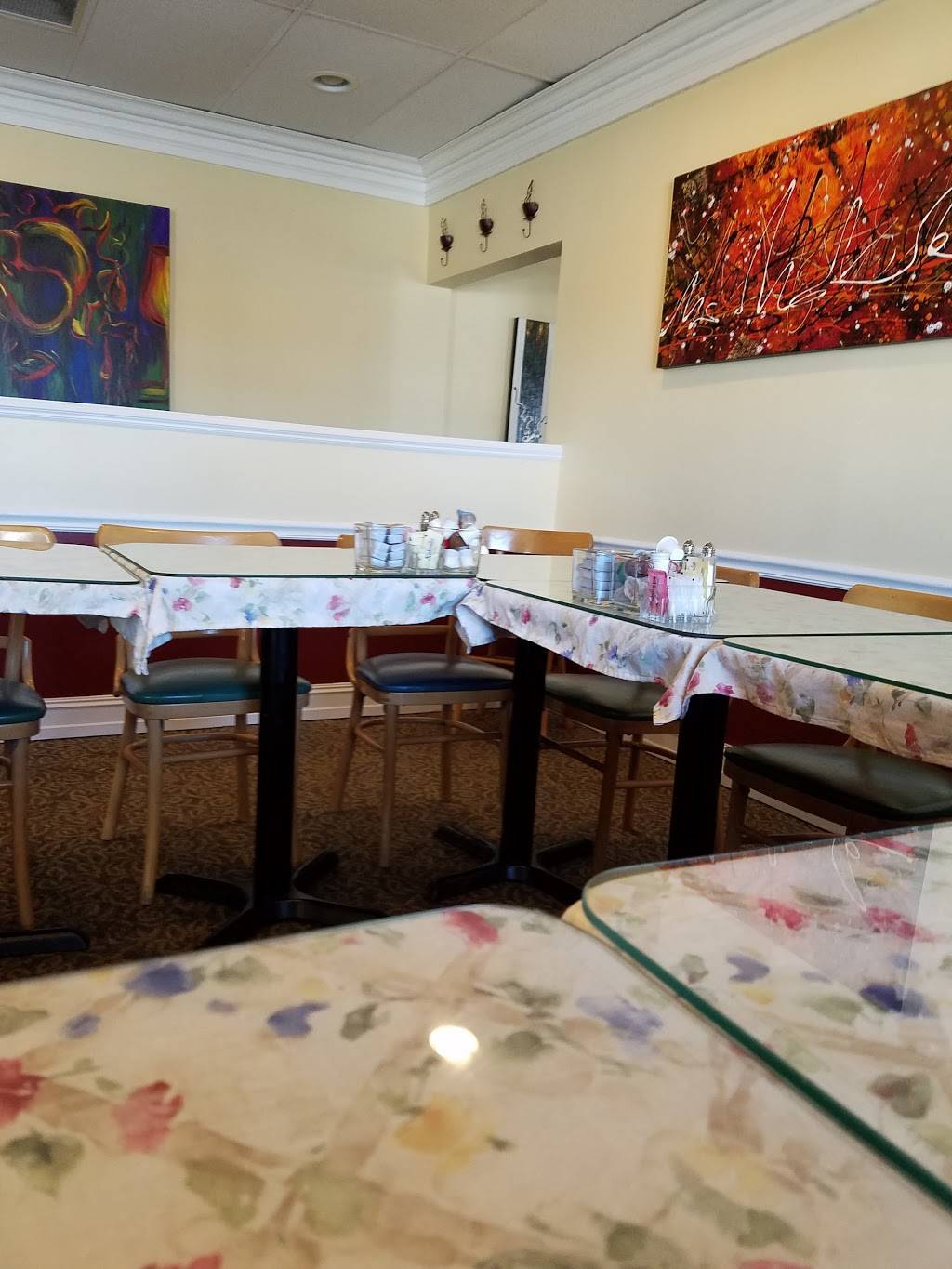 The Breakfast Club | restaurant | 676 W Grand River Ave, Brighton, MI 48116, USA | 8102298877 OR +1 810-229-8877