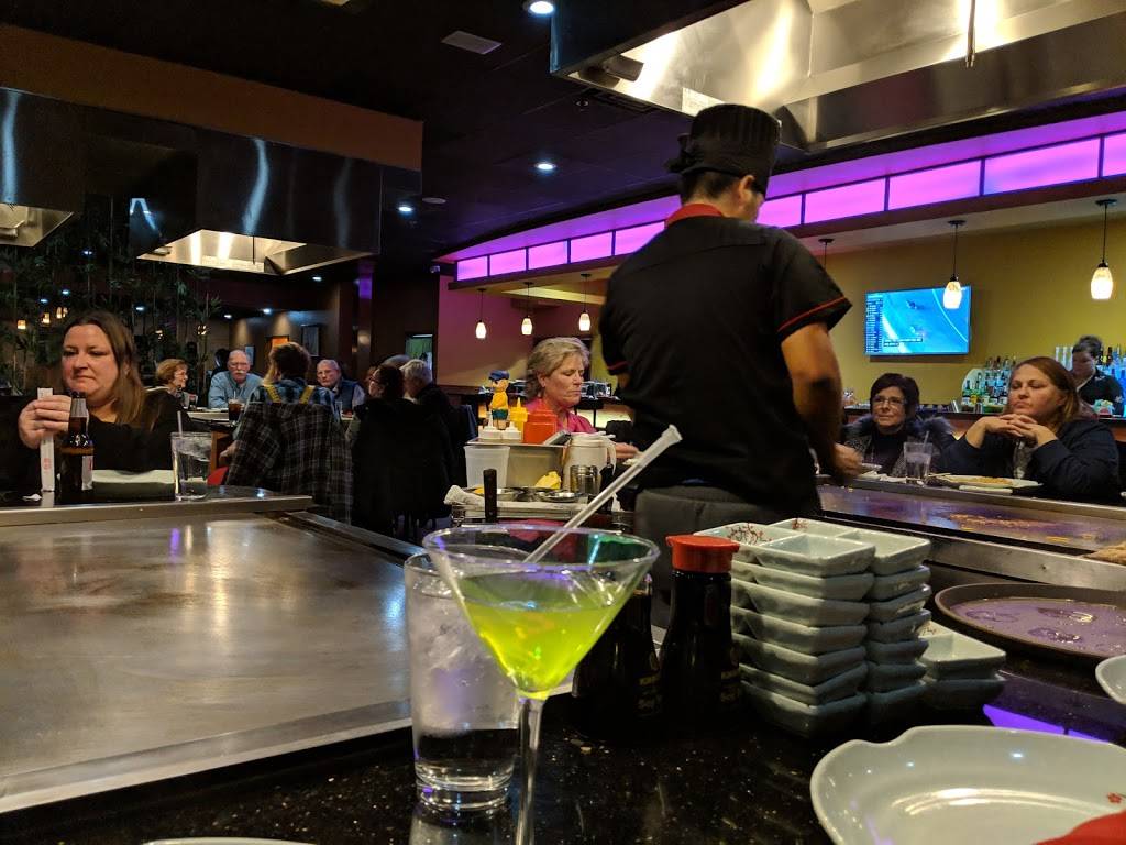 Umi Sushi And Steak House | restaurant | 519 N 8th St, Sheboygan, WI 53081, USA | 9207838108 OR +1 920-783-8108