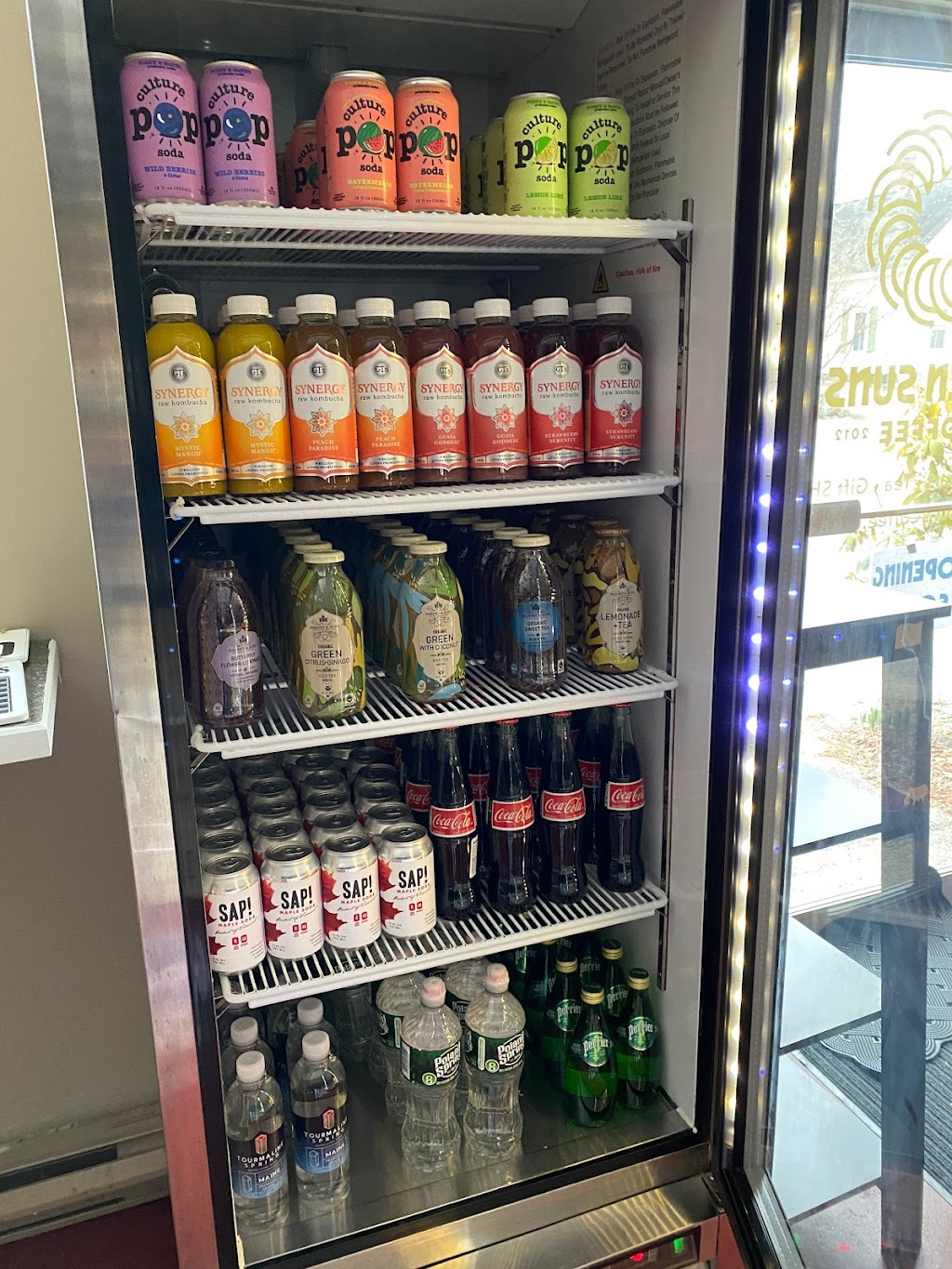 Seven Suns Coffee & Tea | meal takeaway | 92 Bay St, Wolfeboro, NH 03894, USA | 6035150065 OR +1 603-515-0065