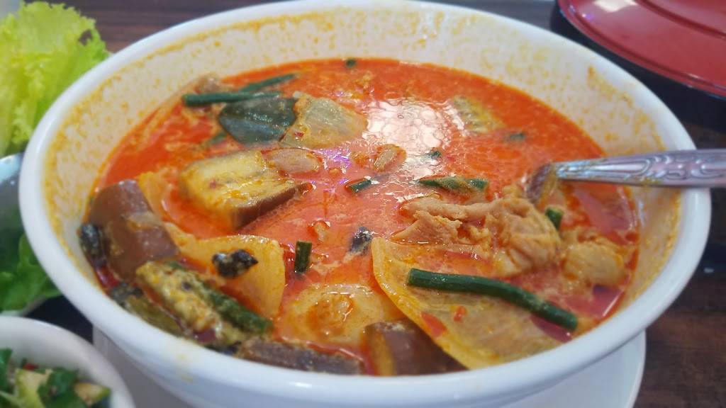 Crystal Thai-Cambodian Cuisine | restaurant | 1165 E 10th St, Long Beach, CA 90813, USA | 5625917636 OR +1 562-591-7636