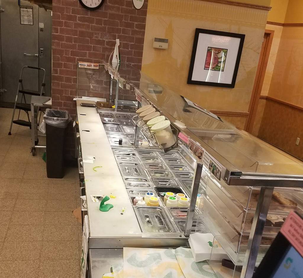 Subway | meal takeaway | 1765 S Burlington Blvd, Burlington, WA 98233, USA | 3607571916 OR +1 360-757-1916