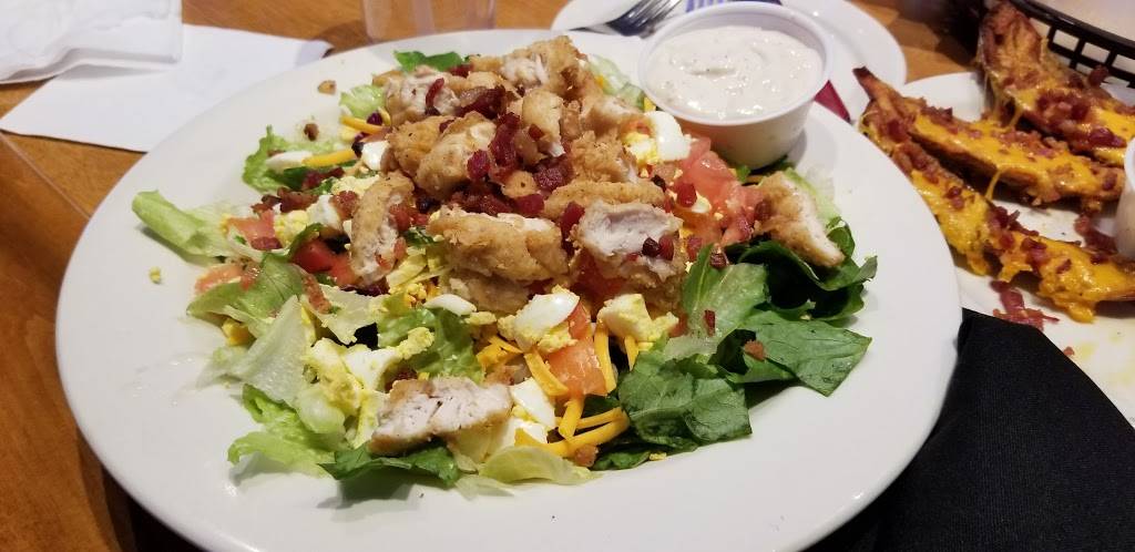 Texas Roadhouse | restaurant | 3466 William Penn Hwy, Pittsburgh, PA 15235, USA | 4128244540 OR +1 412-824-4540