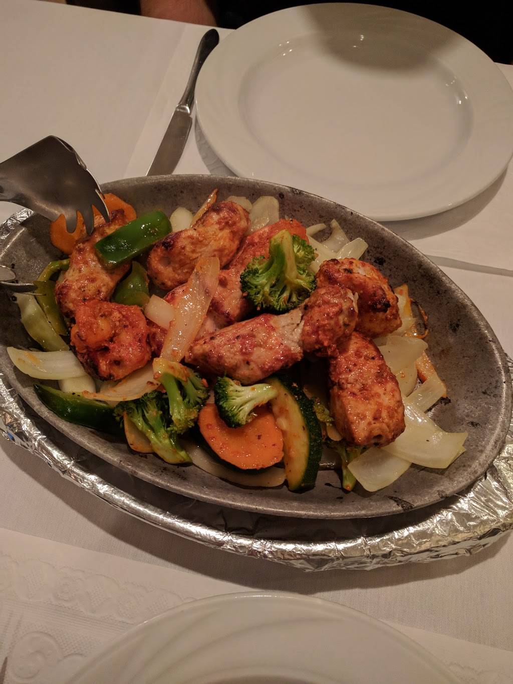 Saffron Indian Cuisine | restaurant | 1178 Woodruff Rd #16, Greenville, SC 29607, USA | 8642887400 OR +1 864-288-7400