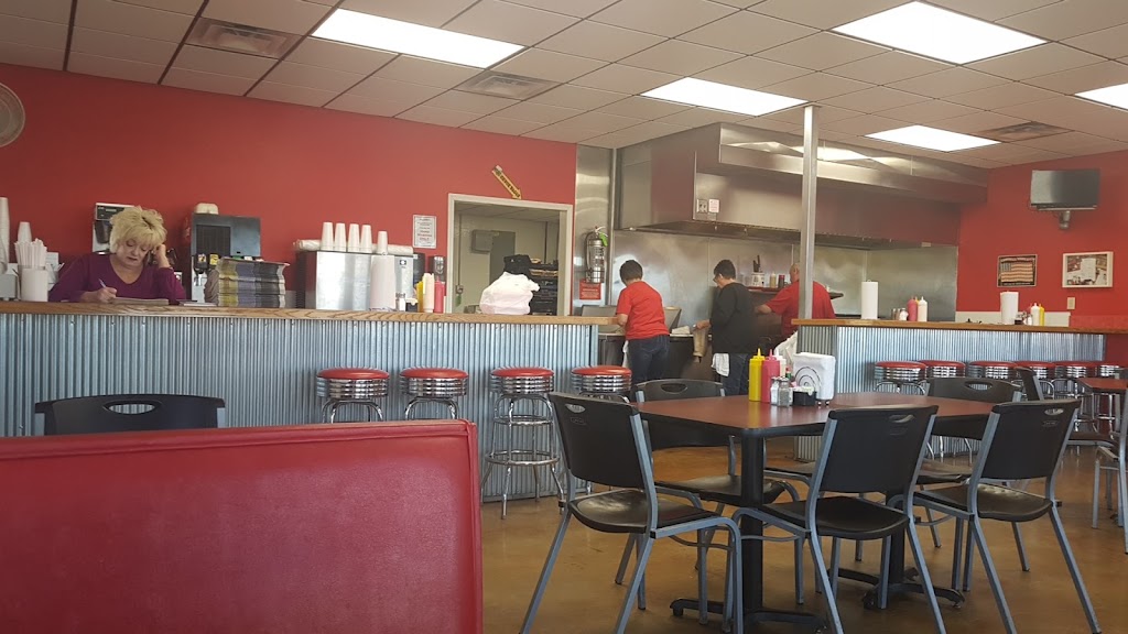 Chucks | restaurant | 308 N Van Buren Ave, Elk City, OK 73644, USA | 5803034737 OR +1 580-303-4737