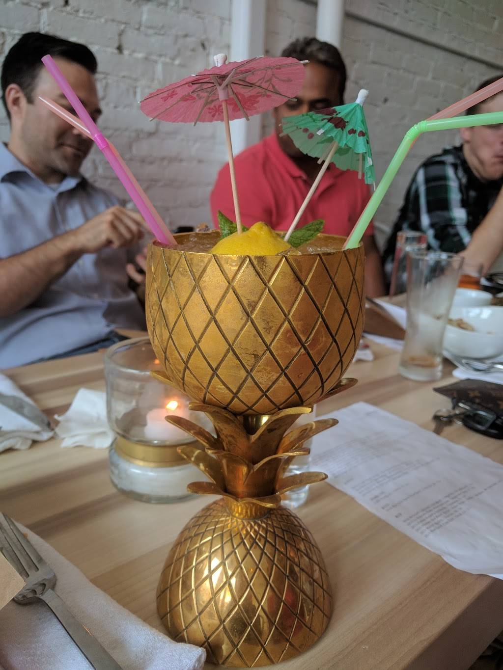 The Public House | restaurant | 811 Adams St, Bay City, MI 48708, USA | 9897781779 OR +1 989-778-1779