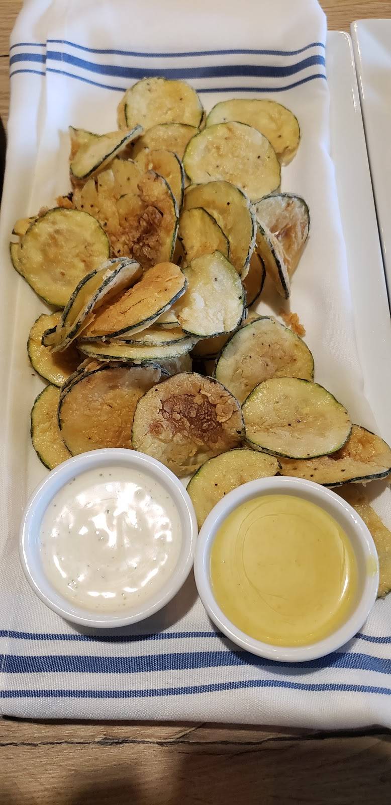 Foggy Bottom Kitchen | restaurant | 19808 Park 10, Hulbert, OK 74441, USA | 9187722545 OR +1 918-772-2545