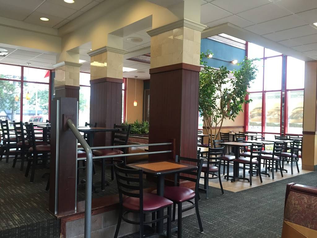 Arbys | restaurant | 1746 E Apple Ave, Muskegon, MI 49442, USA | 2317737339 OR +1 231-773-7339