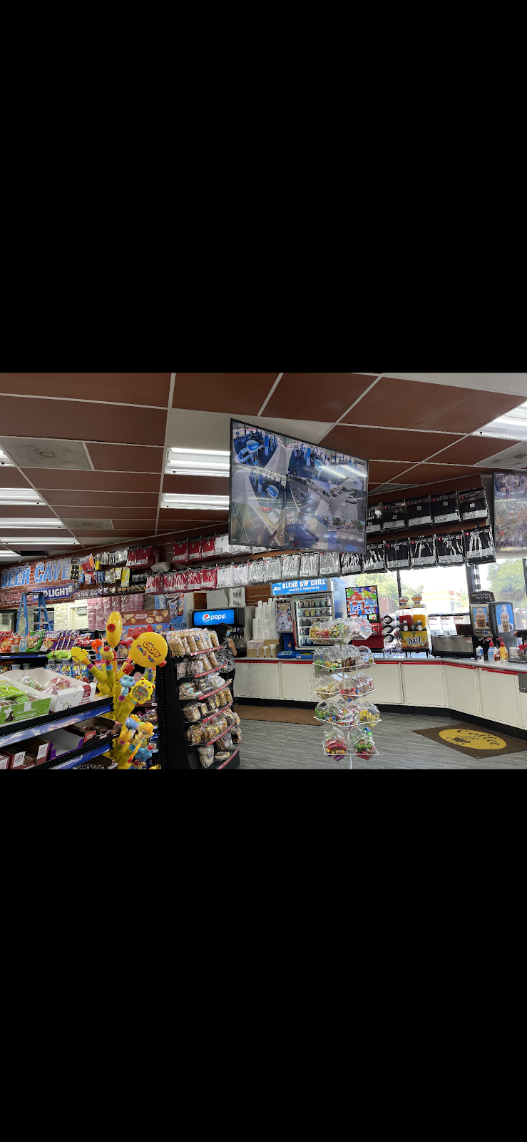 Jacks gas number 3 | restaurant | 1440 N Dinuba Blvd, Visalia, CA 93291, USA | 5596252463 OR +1 559-625-2463