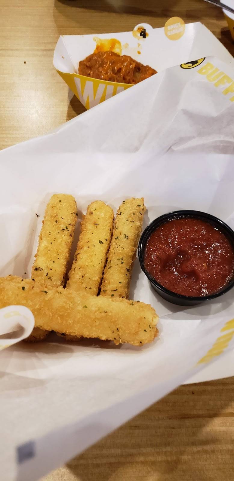 Buffalo Wild Wings | restaurant | 705 S Rural Rd #104, Tempe, AZ 85281, USA | 4808589464 OR +1 480-858-9464