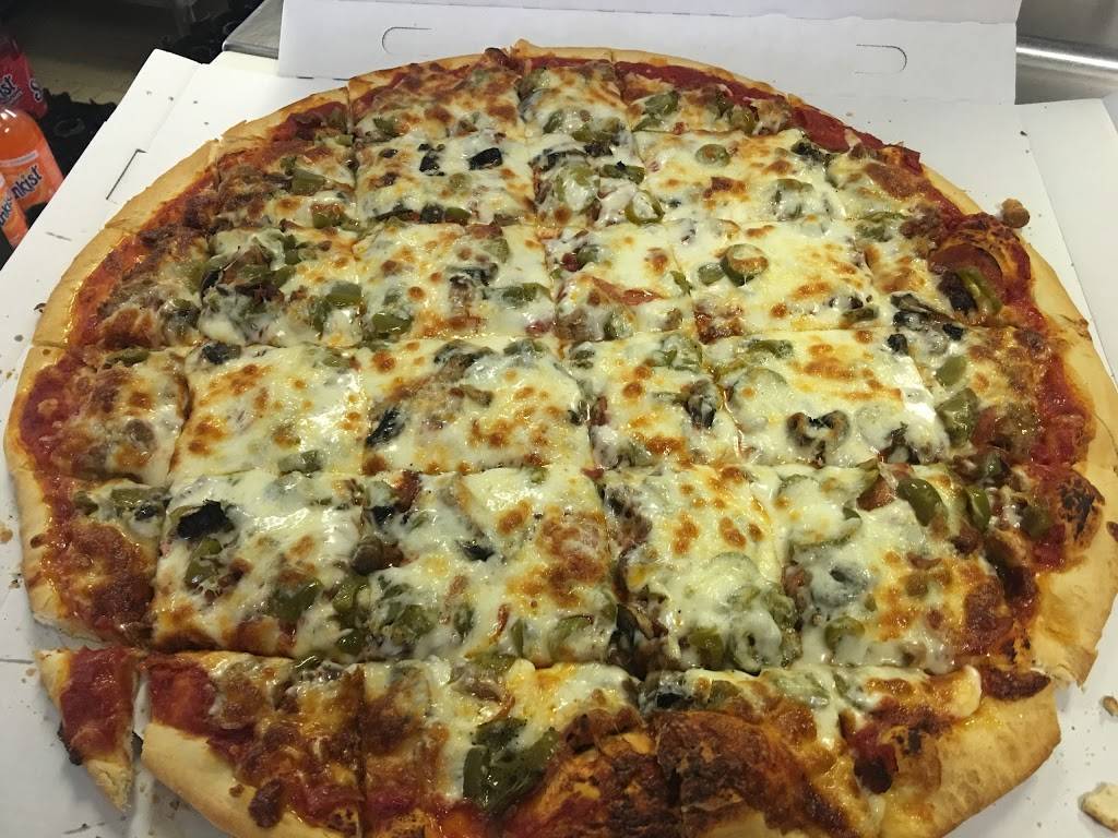 Victors Pizza | meal delivery | 5418 W North Ave, Chicago, IL 60639, USA | 7738890590 OR +1 773-889-0590