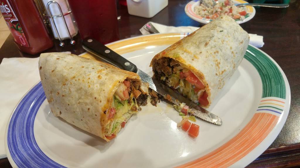 Rancho Nuevo | restaurant | 234 N Cedar Lake Rd, Round Lake, IL 60073, USA | 8475466009 OR +1 847-546-6009