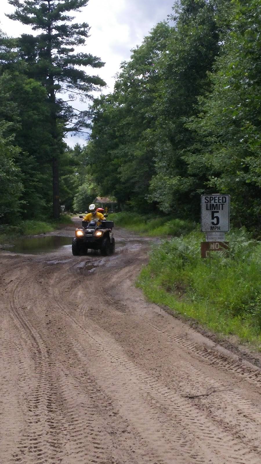 Back Roads Saloon | restaurant | N8395 Pray Rd, Pittsville, WI 54466, USA | 7158842036 OR +1 715-884-2036