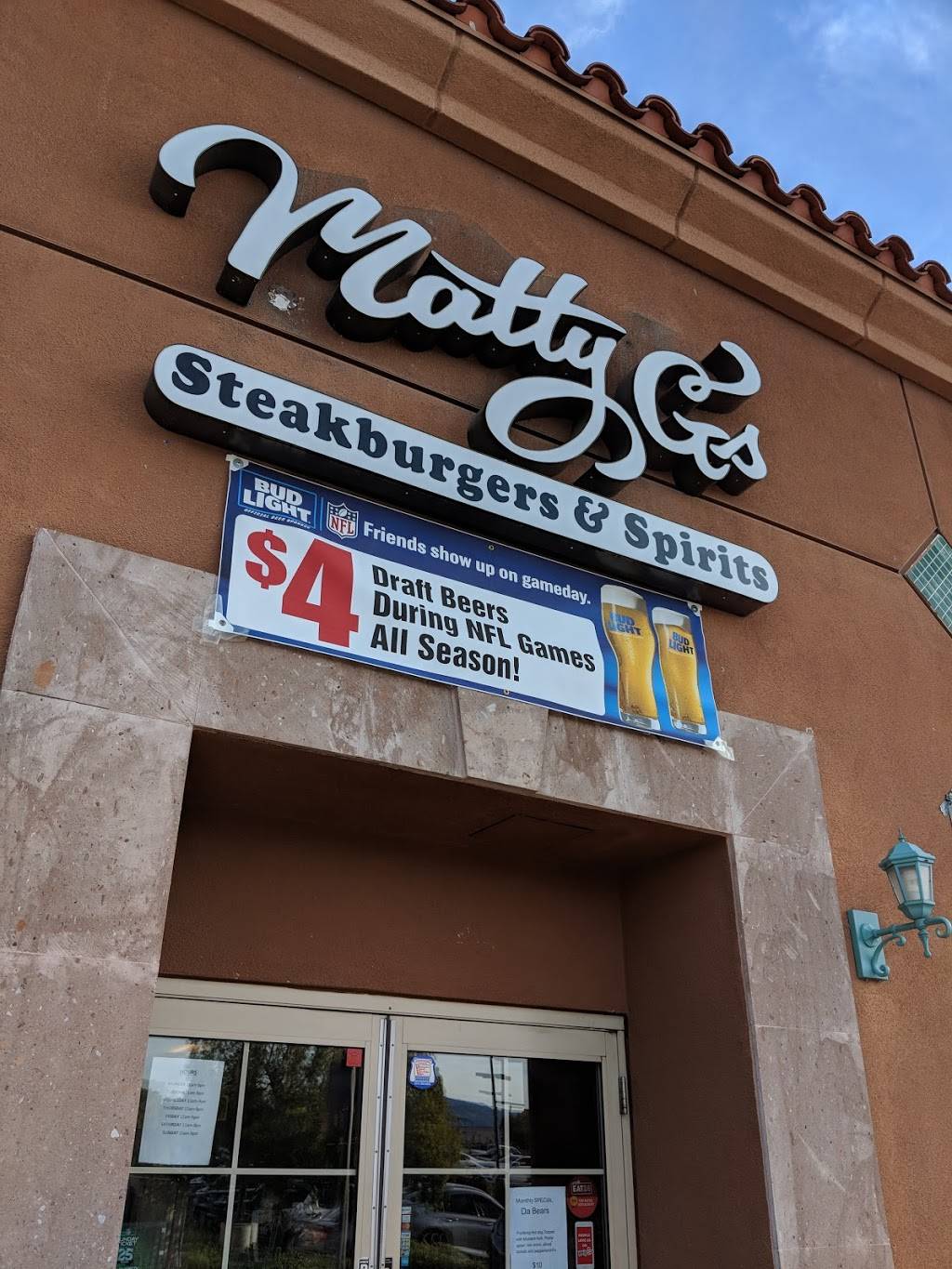 Matty Gs Steakburgers & Spirits | restaurant | 25401 Madison Ave, Murrieta, CA 92562, USA | 9514611061 OR +1 951-461-1061