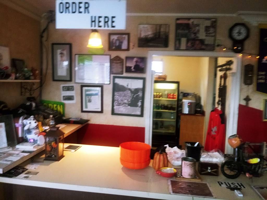 Lews BBQ | restaurant | 2703 Pacific Ave, Everett, WA 98201, USA | 4257606411 OR +1 425-760-6411