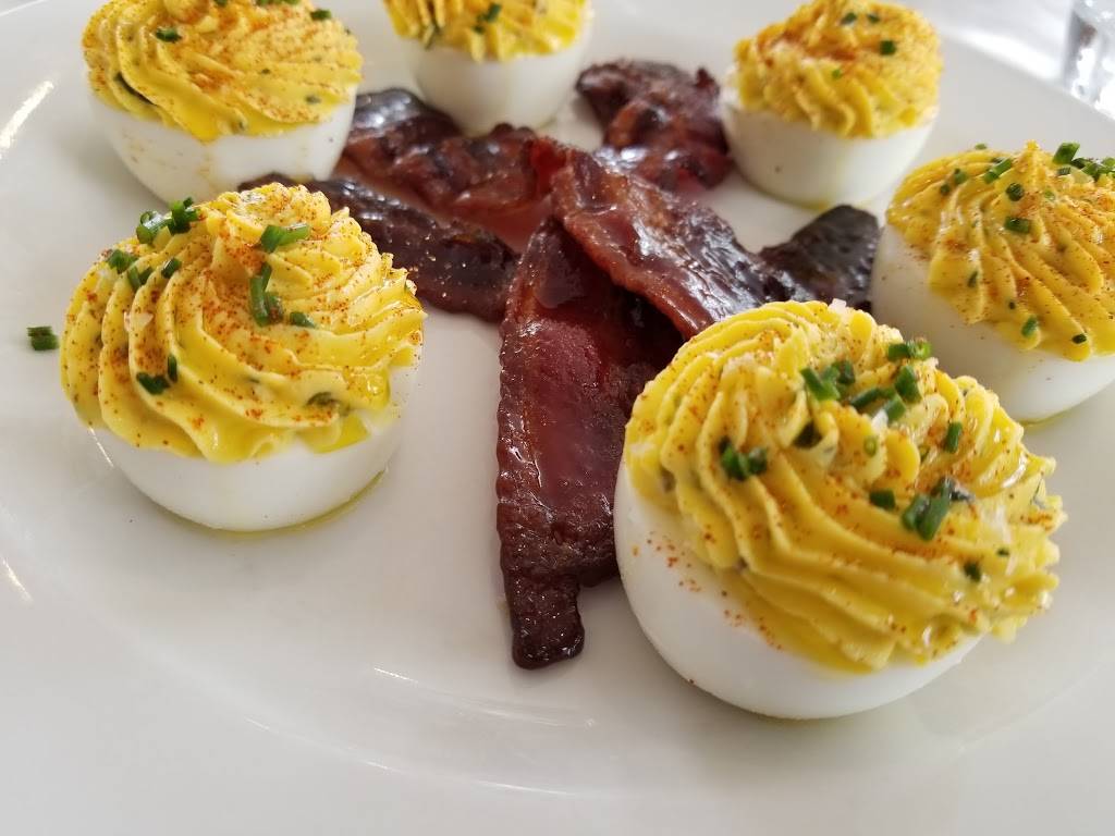 the River House | restaurant | 2373 PGA Boulevard, Palm Beach Gardens, FL 33410, USA | 5617202595 OR +1 561-720-2595