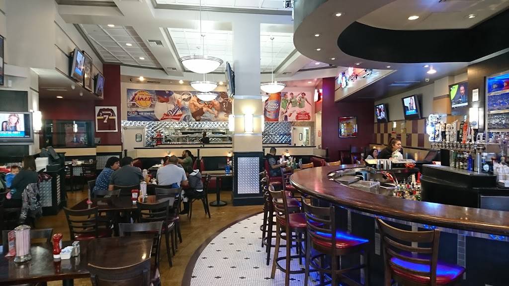 Johnny Rockets | restaurant | 1000 Universal Studios Blvd, Universal City, CA 91608, USA | 8185053957 OR +1 818-505-3957