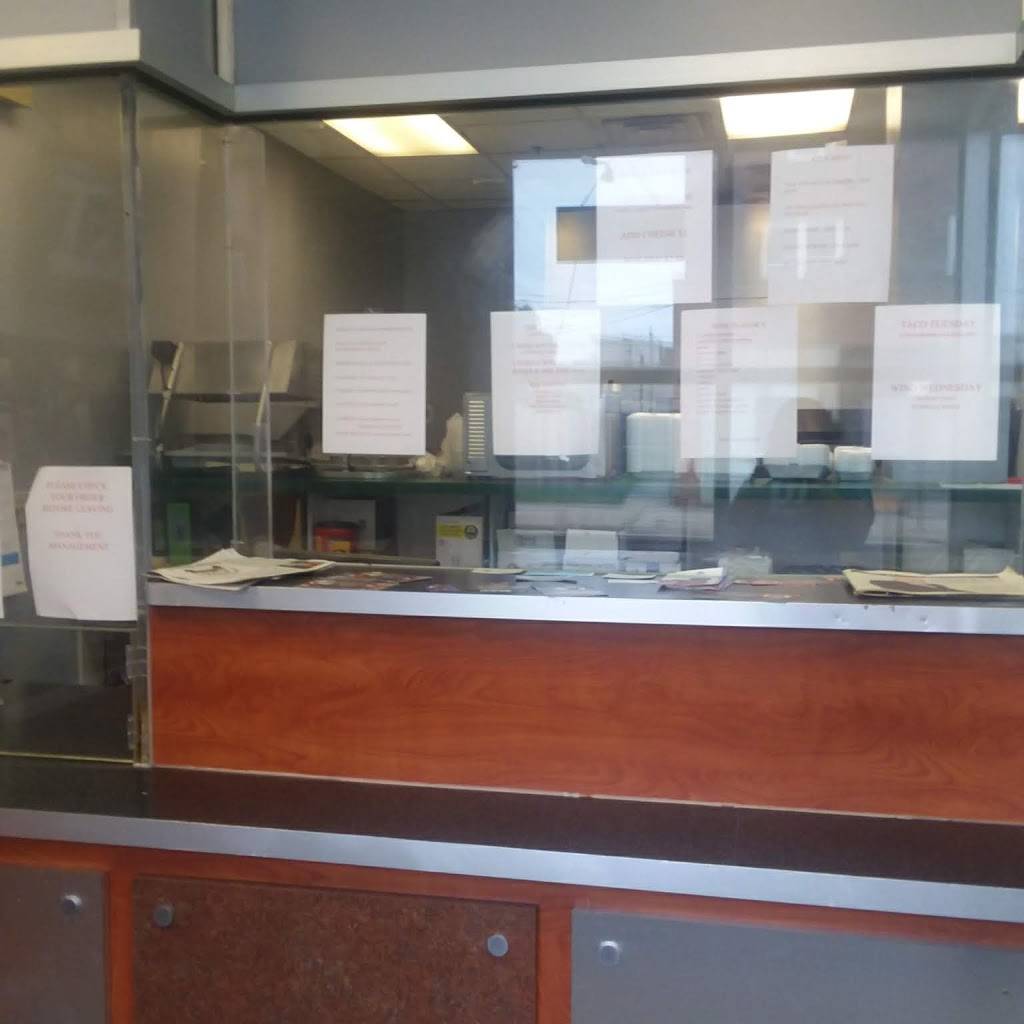 Chantel’s Fish Scale | restaurant | 3101 W 25th St, Cleveland, OH 44109, USA | 2166750192 OR +1 216-675-0192