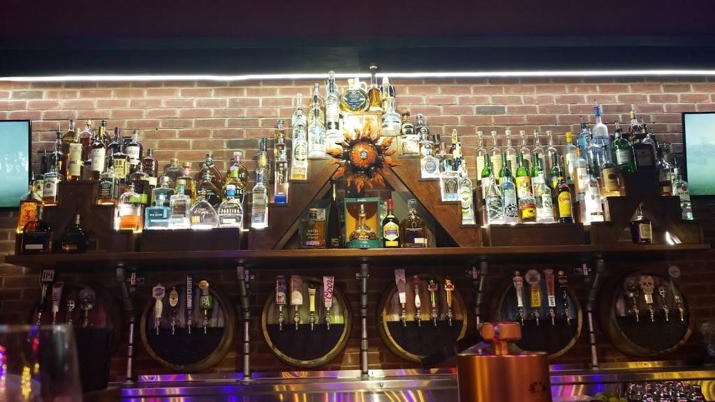 Lucianas Mexican Restaurant and Cantina | restaurant | 310 Washington St, Columbus, IN 47201, USA | 8127997223 OR +1 812-799-7223