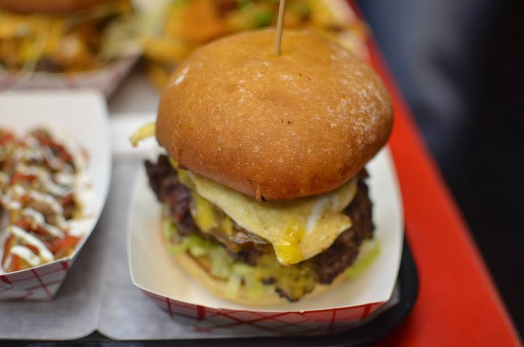 bopNgrill | restaurant | 6604 N Sheridan Rd, Chicago, IL 60626, USA | 7736543224 OR +1 773-654-3224