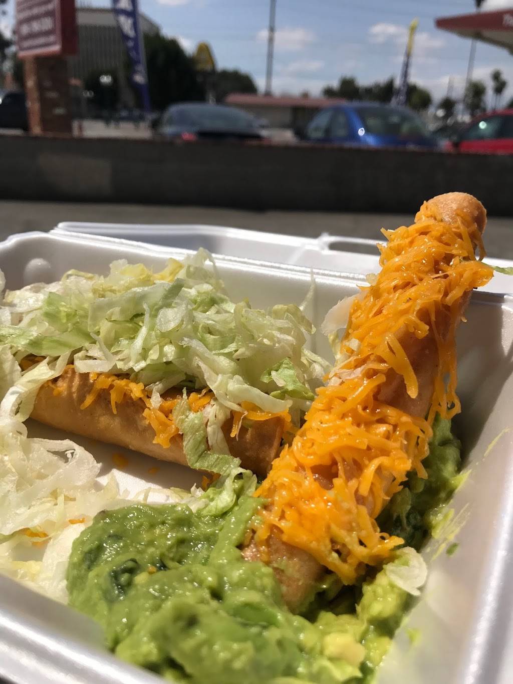 Cucas Mexican Food | restaurant | 527 E State St, Redlands, CA 92373, USA | 9093359557 OR +1 909-335-9557