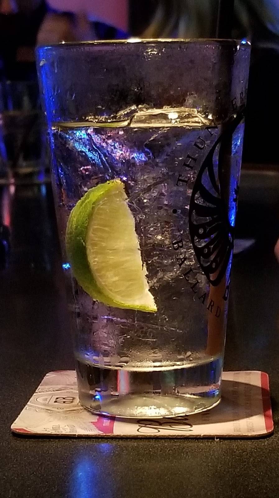 Thunderbird Tavern | restaurant | 7515 15th Ave NW, Seattle, WA 98117, USA | 2067812473 OR +1 206-781-2473