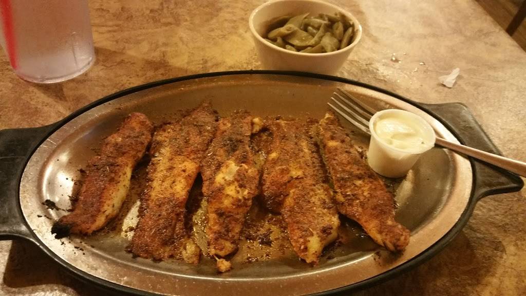 Catfish Cabin | restaurant | 1290 S Highland Ave, Jackson, TN 38301, USA | 7314221001 OR +1 731-422-1001