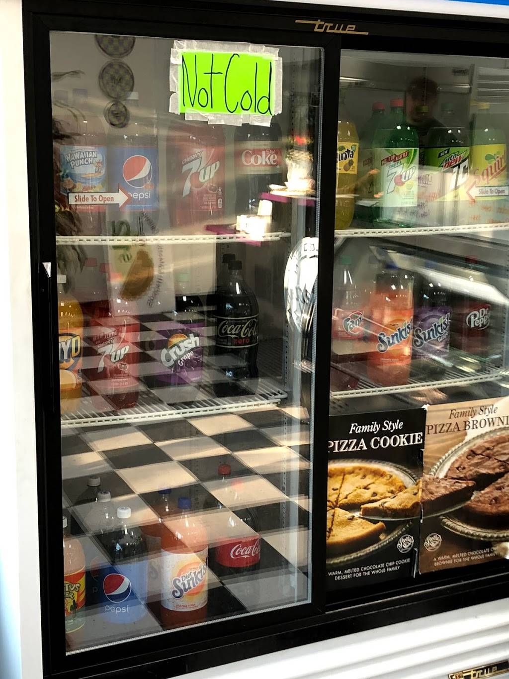 Donatellos Take & Bake Pizza | restaurant | 1532 Lakewood Ave #2, Modesto, CA 95355, USA | 2096220524 OR +1 209-622-0524