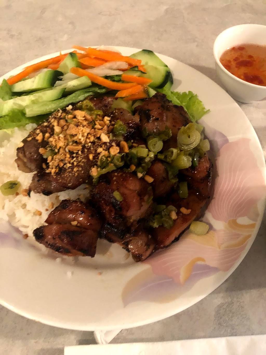 Saigon Restaurant | restaurant | 6001 San Mateo Blvd NE, Albuquerque, NM 87109, USA | 5058840706 OR +1 505-884-0706