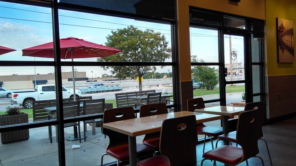 Panda Express | meal takeaway | 116 E Interstate 240 Service Rd, Oklahoma City, OK 73139, USA | 4056319280 OR +1 405-631-9280