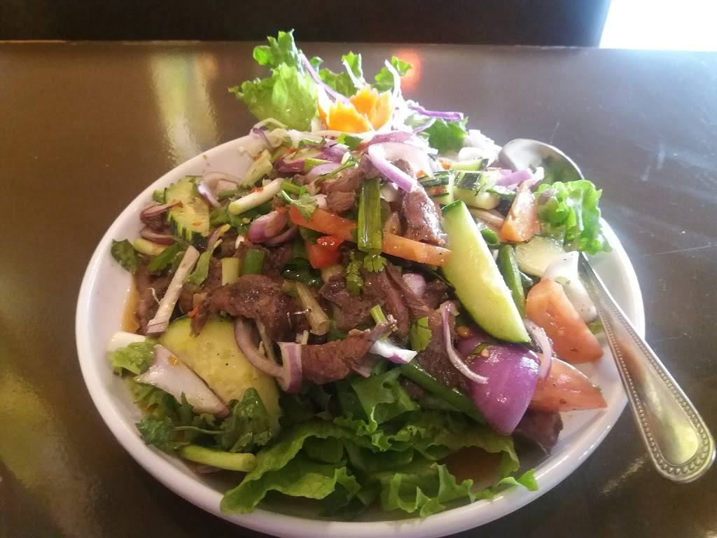 Thai Thai Restaurant | restaurant | 1717 E Vista Way, Vista, CA 92084, USA | 7606439333 OR +1 760-643-9333