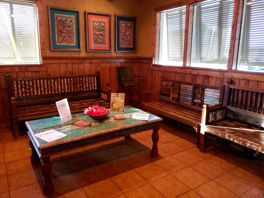 Joses Blue Sombrero | restaurant | 8617 N Port Washington Rd, Fox Point, WI 53217, USA | 4143519280 OR +1 414-351-9280