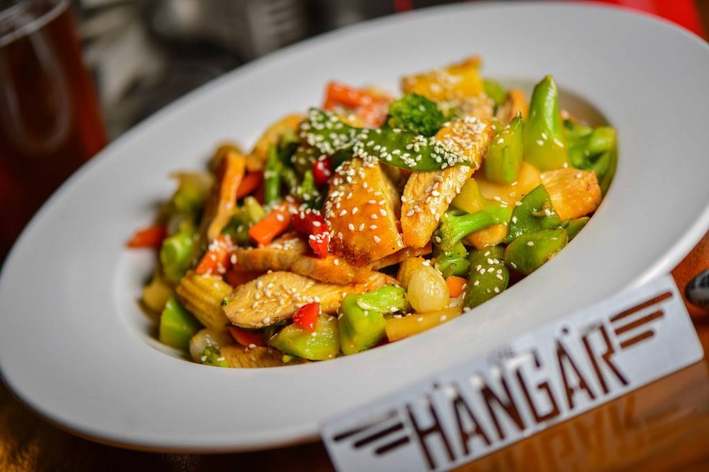 The Hangar Food and Spirits | restaurant | 13610 N Scottsdale Rd Suite 30, Scottsdale, AZ 85254, USA | 4809518897 OR +1 480-951-8897