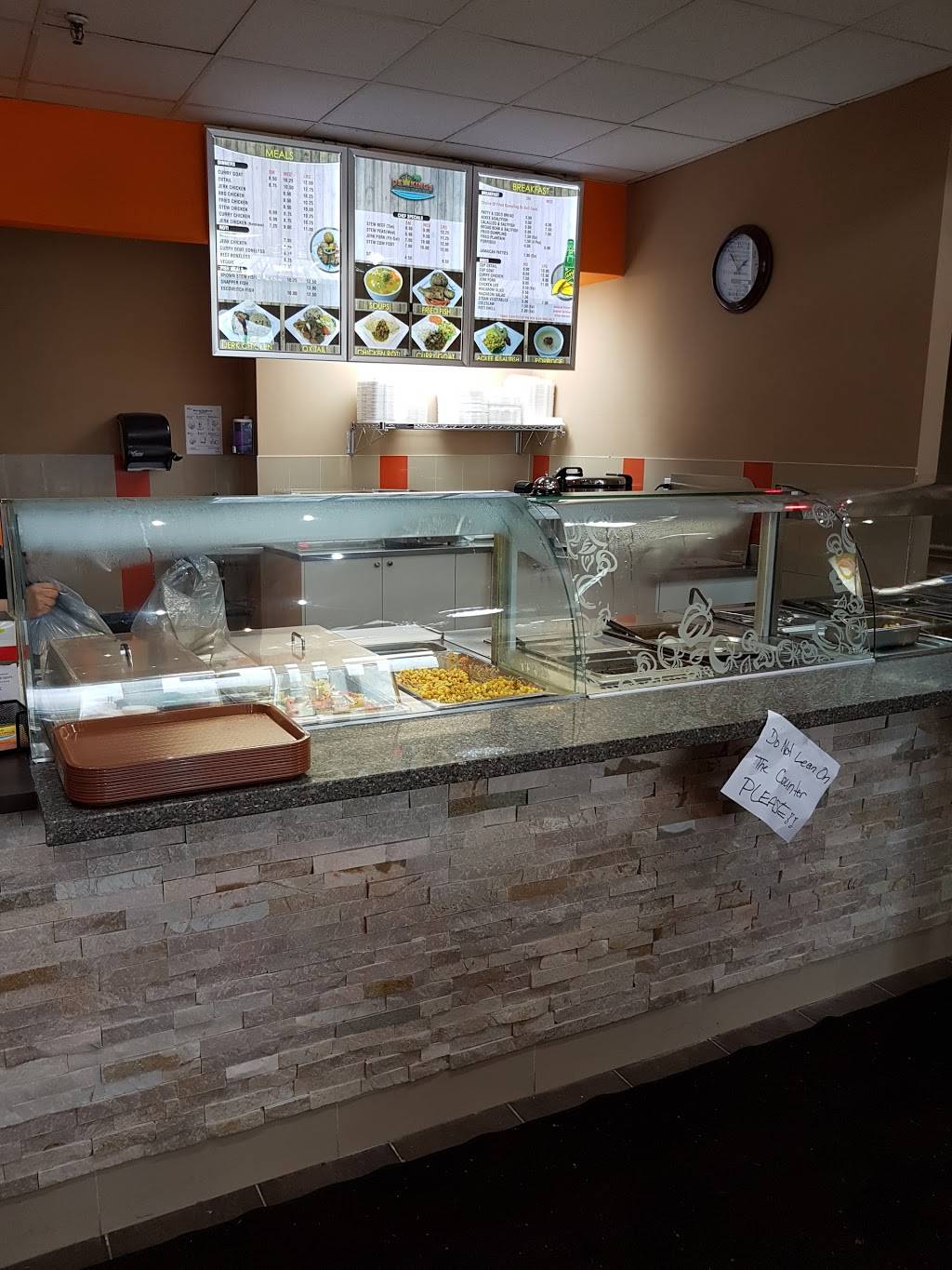 De Kings Caribbean Restaurant | restaurant | 1520 Steeles Ave W, Concord, ON L4K 3B9, Canada | 9056602211 OR +1 905-660-2211