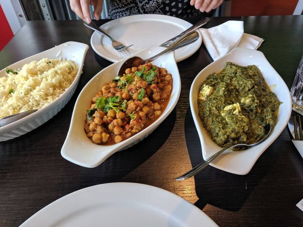 Amma Roti House | restaurant | 2014 Queen St E, Toronto, ON M4L 1J3, Canada | 4169441944 OR +1 416-944-1944