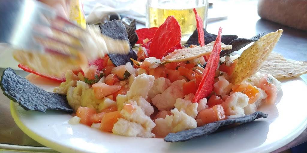 Dennys Latin Cafe | restaurant | 99600 Overseas Hwy, Key Largo, FL 33037, USA | 3054513665 OR +1 305-451-3665