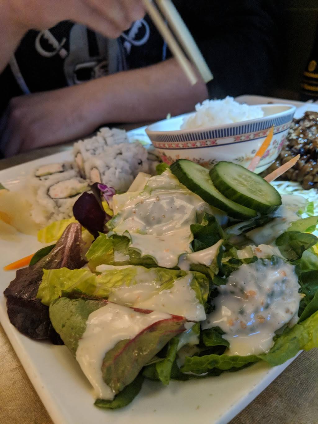 Sushi Garden Watsonville | restaurant | 1441 Main St, Watsonville, CA 95076, USA | 8317289192 OR +1 831-728-9192