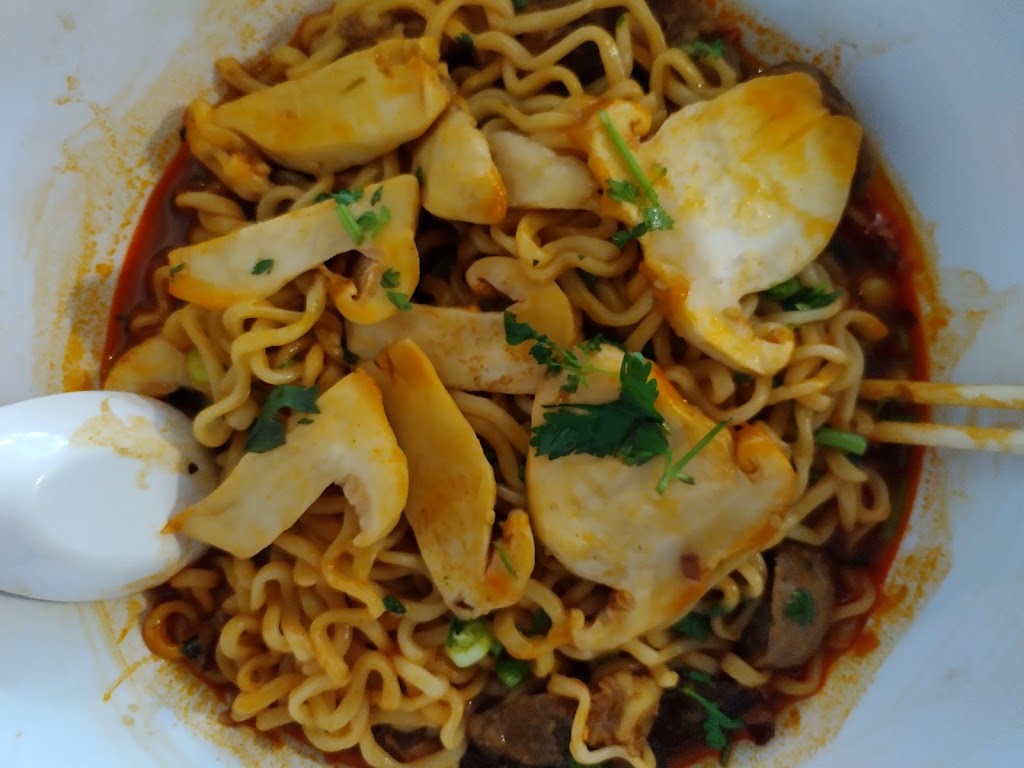 Phets Kitchen Pho & BBQ | restaurant | 590 Main St, Weed, CA 96094, USA | 5304080540 OR +1 530-408-0540