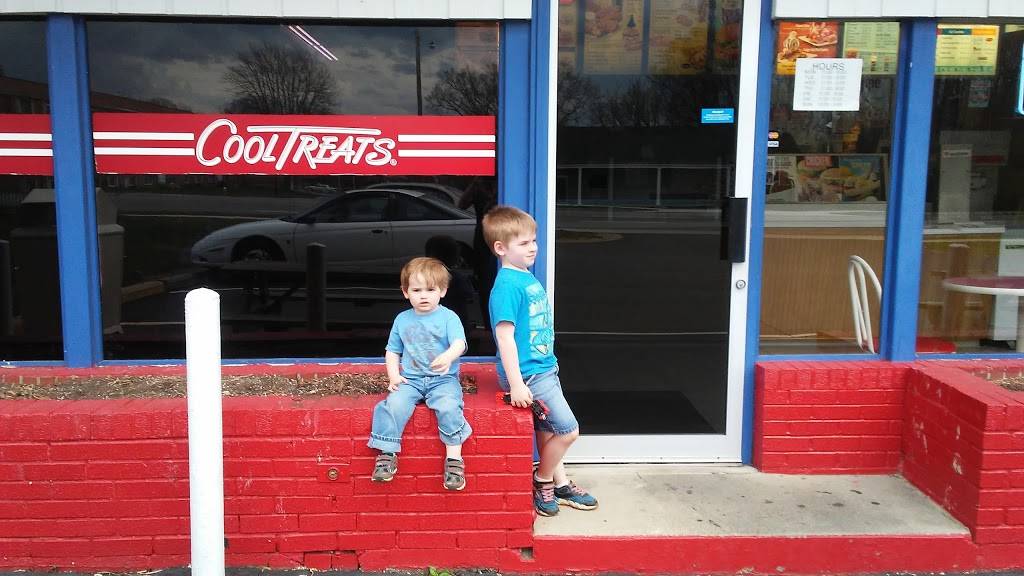 Dairy Queen | restaurant | 6760 N Dixie Dr Hwy, Dayton, OH 45414, USA | 9378901711 OR +1 937-890-1711