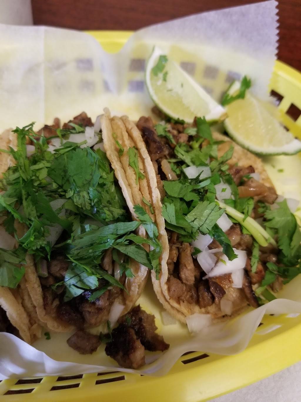 Carniceria La Mexicana | restaurant | 1515 Washington St, Waukegan, IL 60085, USA | 8477757595 OR +1 847-775-7595